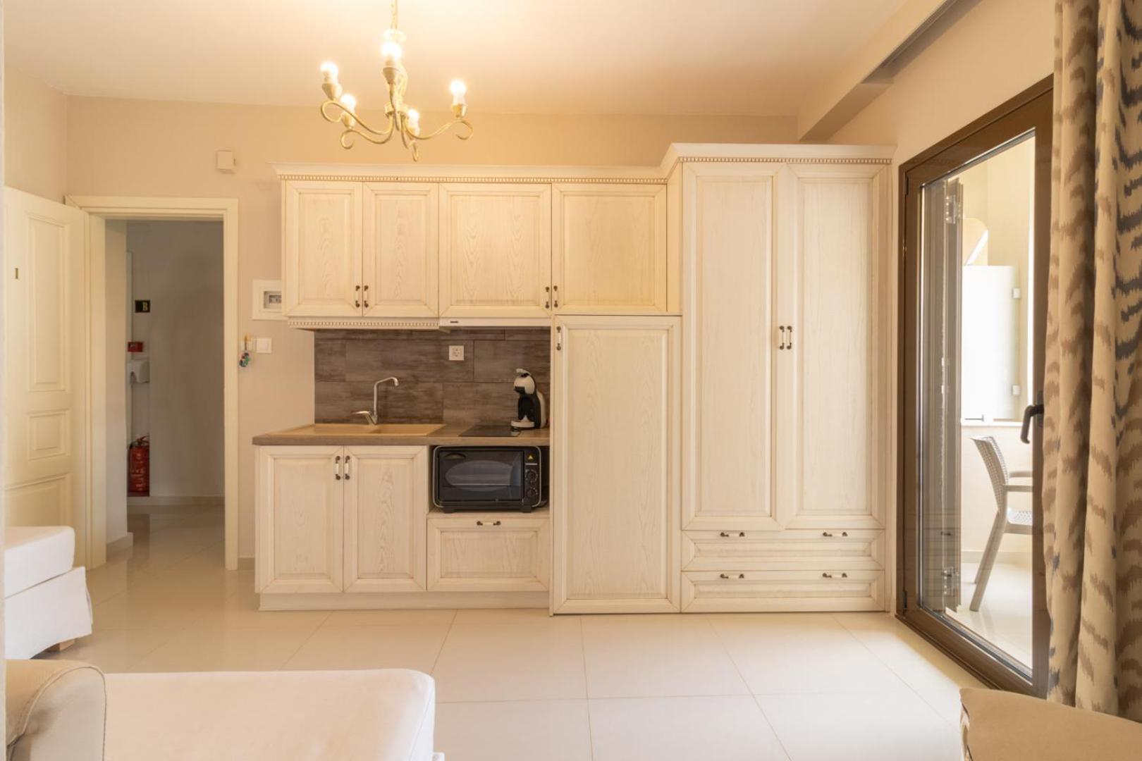 Kassandrinos Apartments Apostolos นิกิติ ภายนอก รูปภาพ